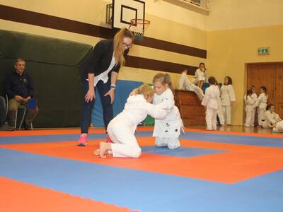 Obraz 11: Pierwszy krok w karate