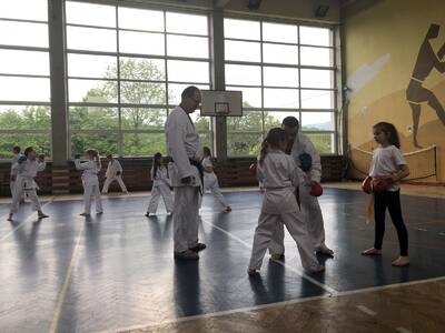 Obraz 9: INTERESUJĄCE WARSZTATY Z  MISTRZEM KARATE