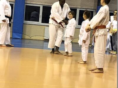 Obraz 24: OŻYWCZA  LEKCJA  AFRYKAŃSKIEGO KARATE W ...