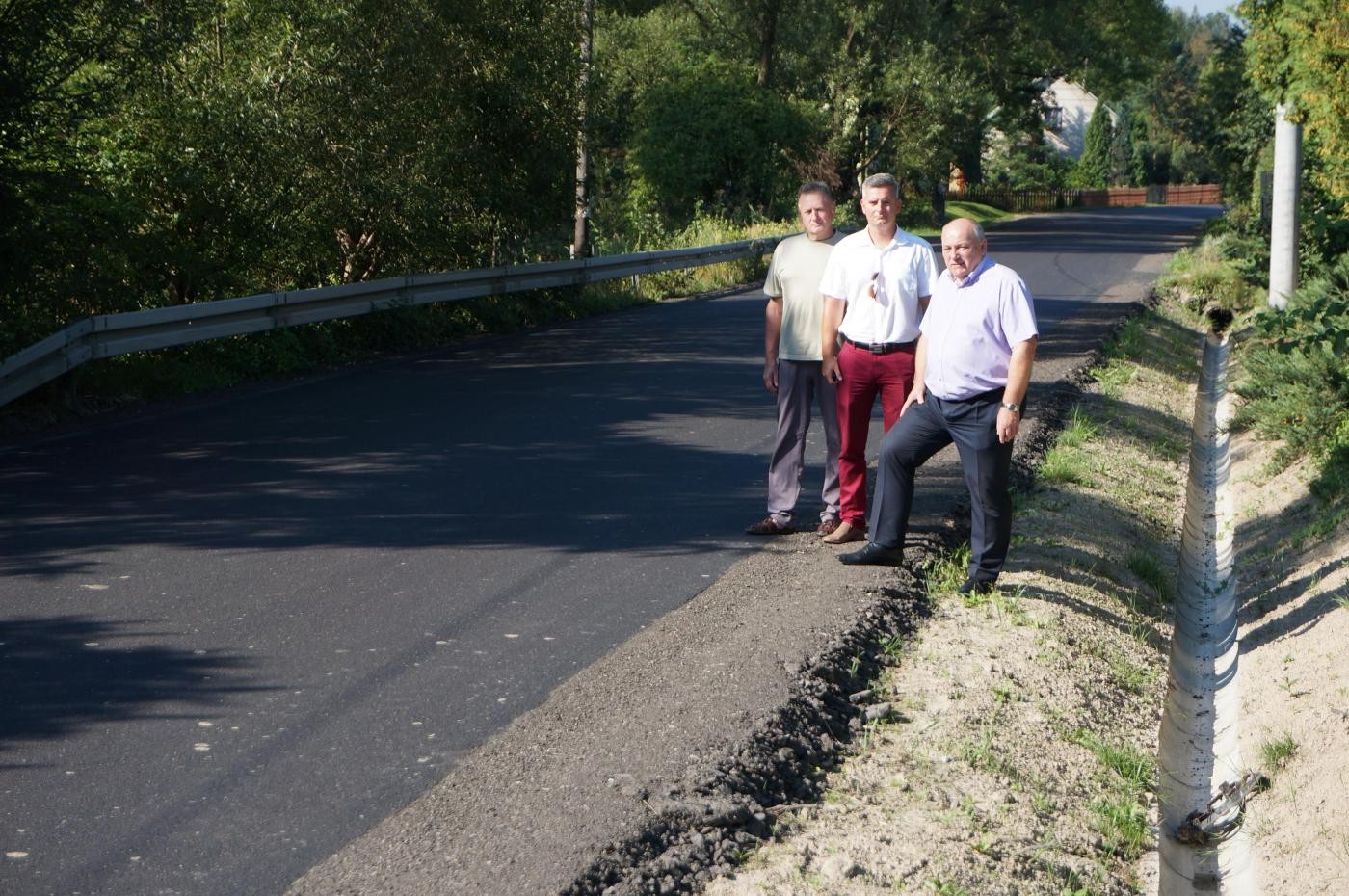 ZAKOŃCZONO REMONT USZKODZONEGO ODCINKA DROGI POWIATOWEJ W JUSZCZYNIE