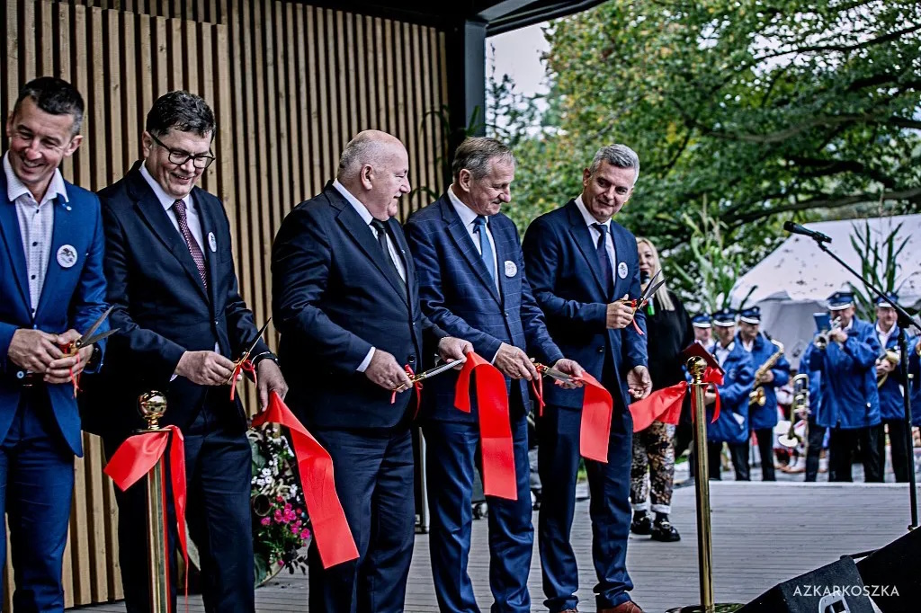 Dożynki w Radziechowach i otwarcie Obiektu Sportowo-Rekreacyjnego w Radziechowach