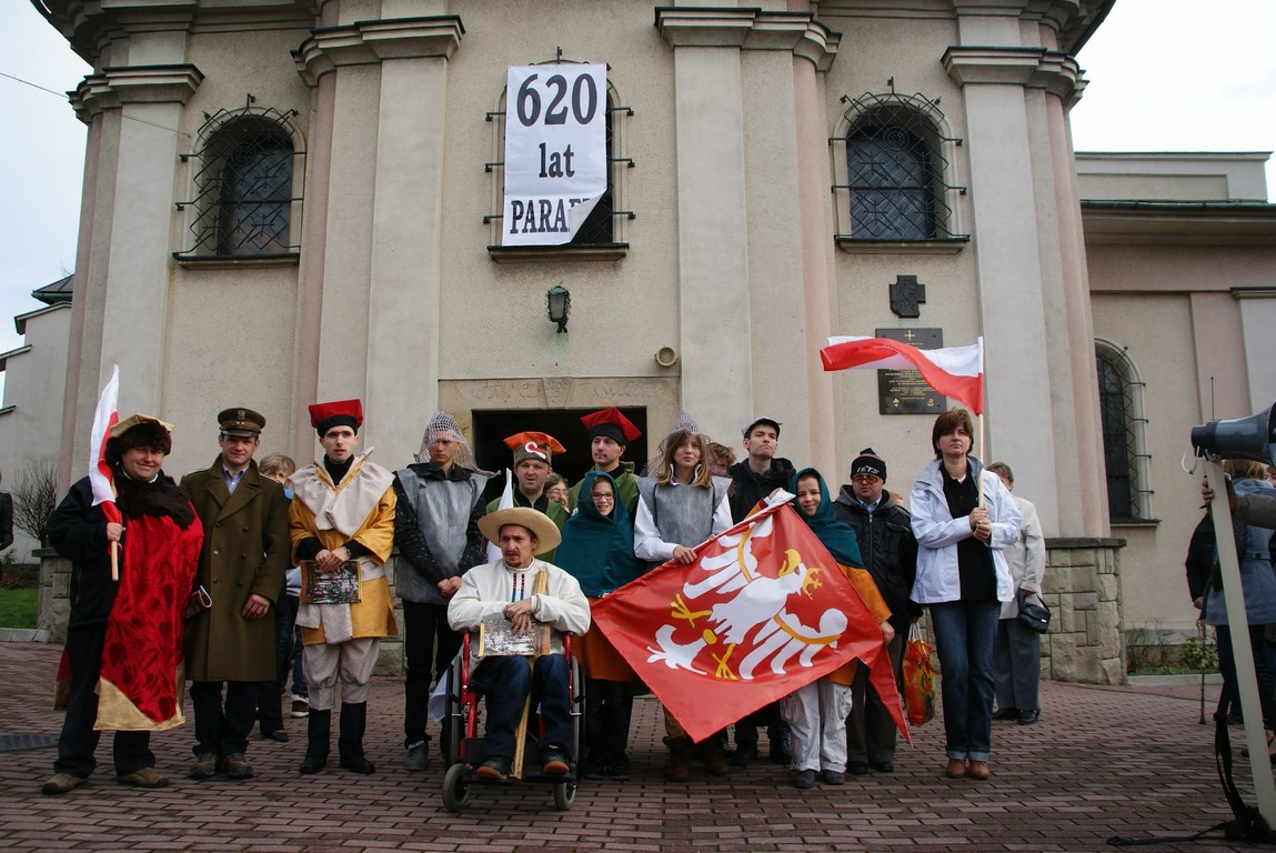 620 Rocznica Parafii św. Marcina w Radziechowach i Wernisaż bizuterii patriotycznej