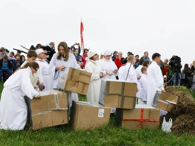 Obraz 36: X Zaduszki Narodowe - Matyska w Radziech...