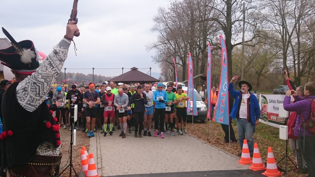 VIII MARATON BESKIDY 2015 Mistrzostwa Polski w Maratonie Górskim Nordic Walking